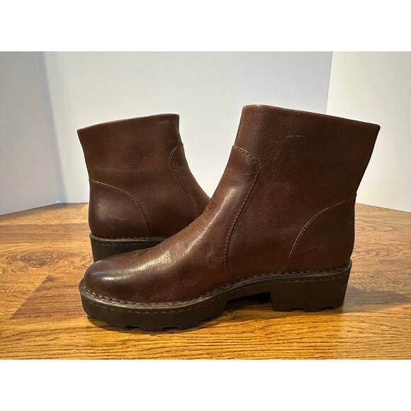 Born Women’s Tricia Handcrafted Leather Ankle Boots – Brown – Size 6M – NWOB - Picture 6 of 12